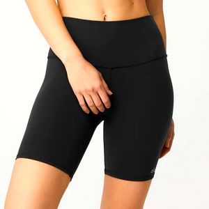 Alo Yoga 7” High-Waist Biker Short - XS